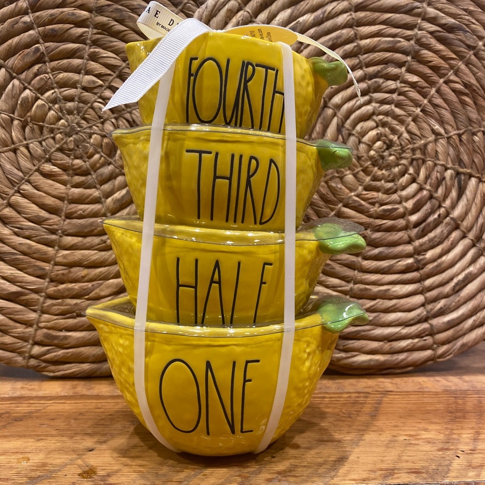 Rae Dunn Set of Lemon Measuring Cups